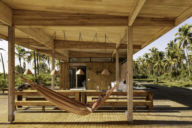 A Modular Home Designed for Life Between the River and the Sea