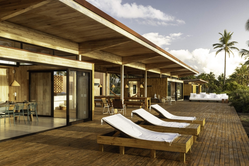 A Modular Home Designed for Life Between the River and the Sea