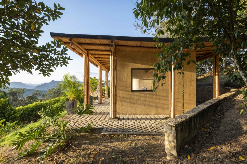 A Small Colombian House That Transforms Rural Building Traditions