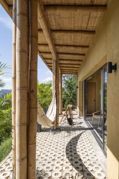 A Small Colombian House That Transforms Rural Building Traditions