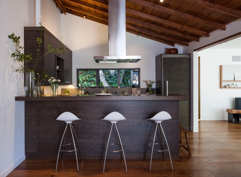 A Small Cottage With a Big Personality Gets a Two-Storey Contemporary Addition