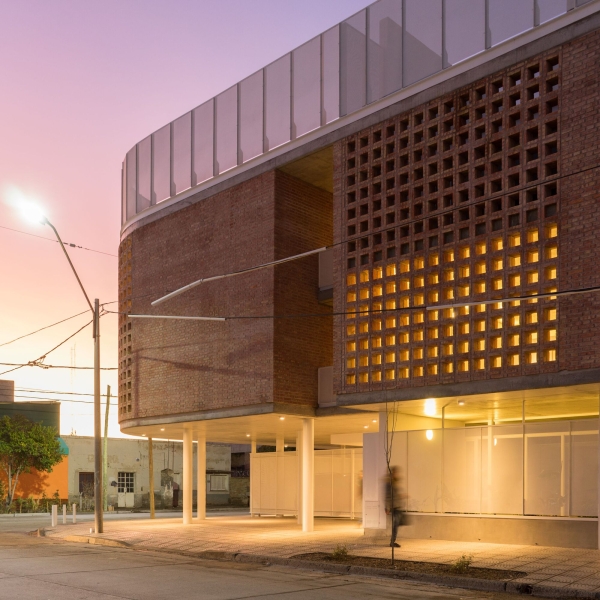 Chile 893 Building | Arq. Natalia Leves