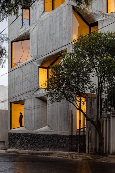 DL1310 Building | Young & Ayata + Michan Architecture