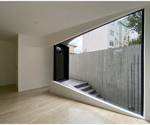 DL1310 Building | Young & Ayata + Michan Architecture