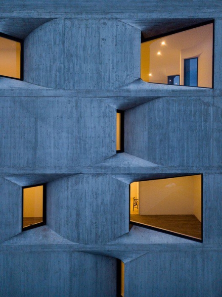 DL1310 Building | Young & Ayata + Michan Architecture