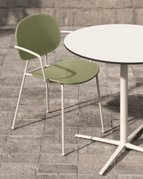 Fluid indoor-outdoor design: infiniti’s versatile approach to products