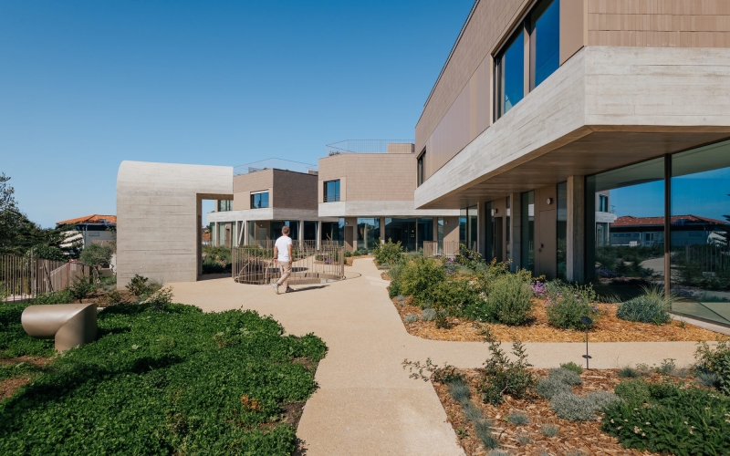 Four Buildings in Avenida Brasil | Aurora Arquitectos + Furo