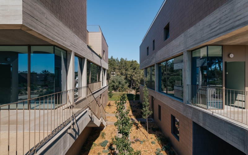 Four Buildings in Avenida Brasil | Aurora Arquitectos + Furo