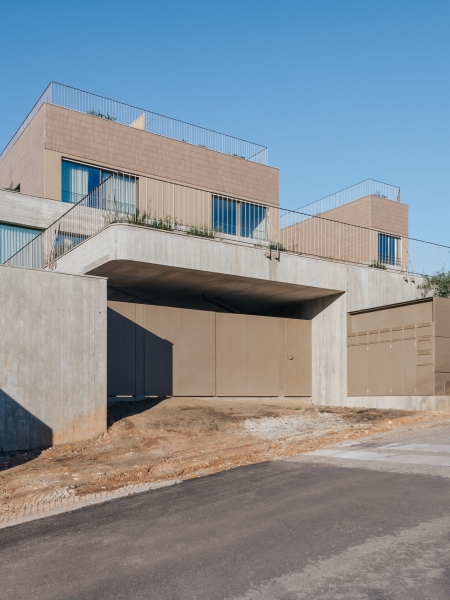 Four Buildings in Avenida Brasil | Aurora Arquitectos + Furo