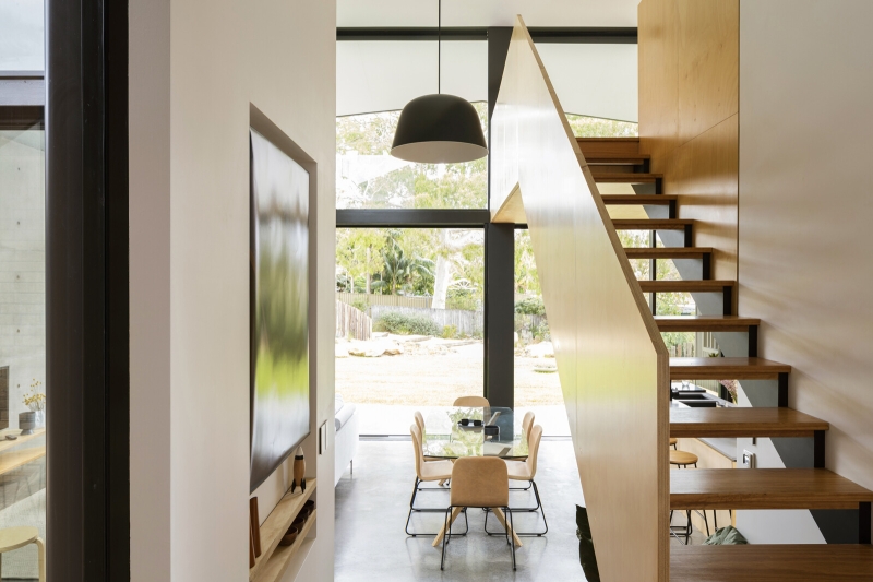 How a Black Metal Extension Turned a 1960s Brick House Into a Light-Filled Modern Home
