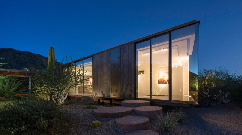 How This Minimal Art Studio Was Designed to Respect the Desert Below