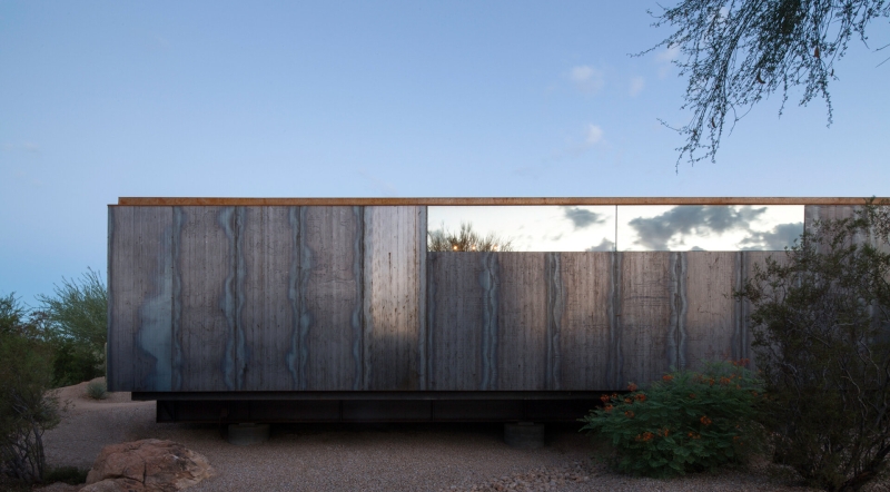 How This Minimal Art Studio Was Designed to Respect the Desert Below