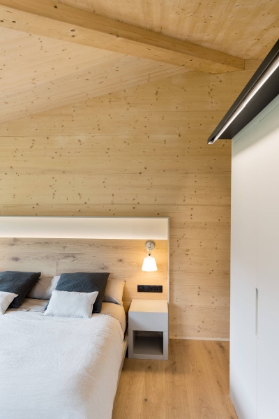 How Traditional Cerdanya Materials Shape This Modern Family Home