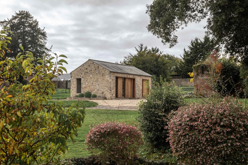 Inside the Pig Sty Turned Contemporary Holiday Stay