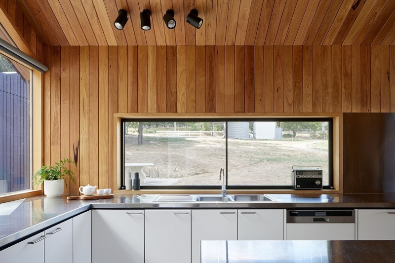 Inspired by Old Shearing Sheds This Rural Home Got a Gabled Timber Addition