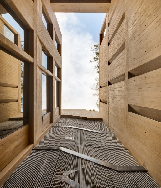 LC 710 | Taller Héctor Barroso