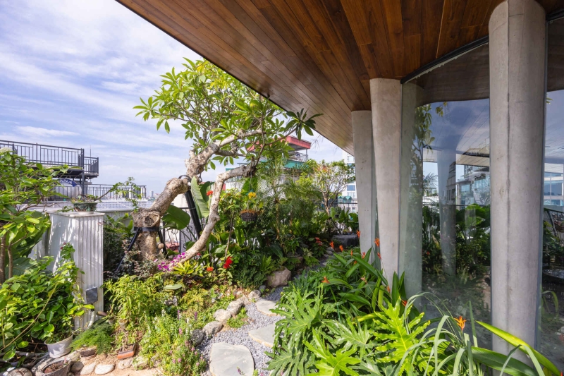 Lym Space: A Building That Grows From a Personal Story