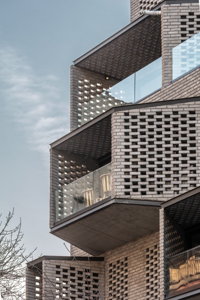 M 5605 Housing | Arqtipo