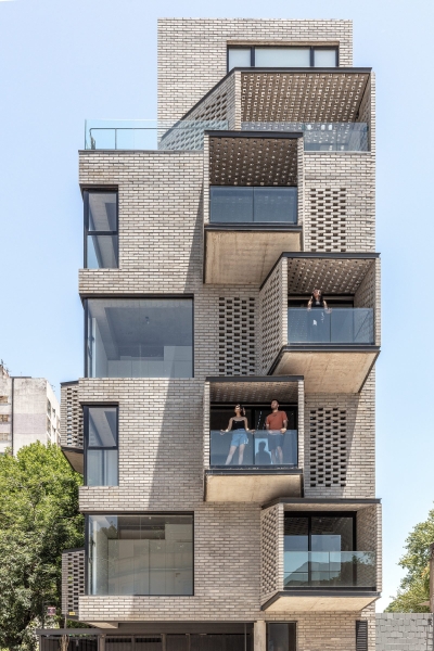 M 5605 Housing | Arqtipo