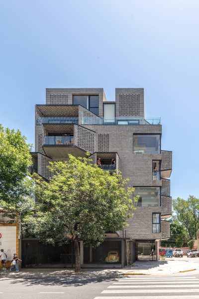 M 5605 Housing | Arqtipo