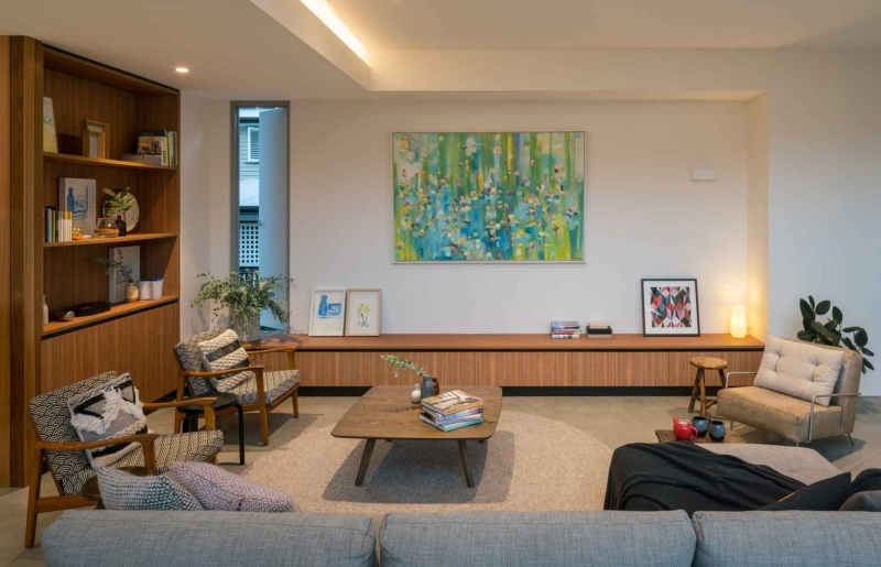 Mid-Century Influence Meets Subtropical Living in This Home