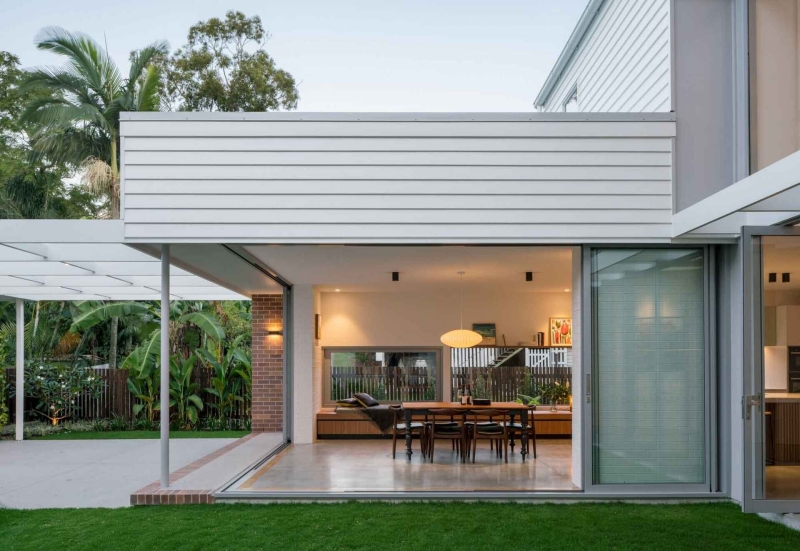 Mid-Century Influence Meets Subtropical Living in This Home