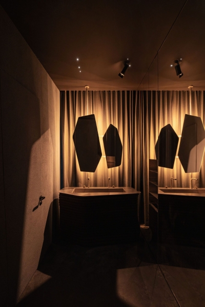 MYATA Platinum Lounge and Restaurant | DA bureau