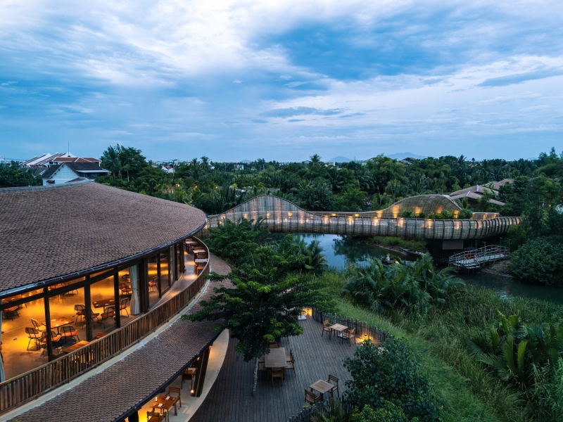 Namia River Retreat | LJ-Group Landscape Architecture + T3 ARCHITECTS