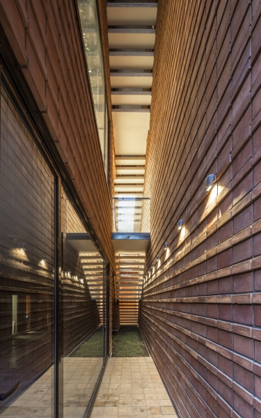 Ozgol Apartment | Hooba Design