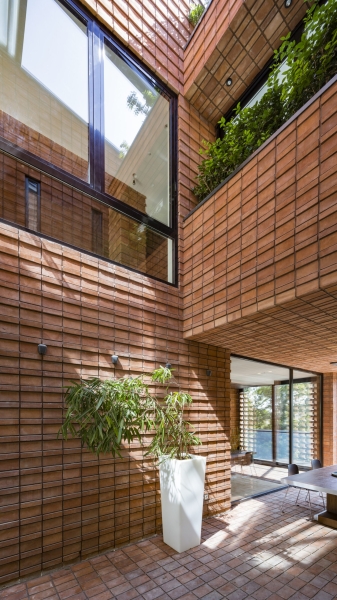 Ozgol Apartment | Hooba Design