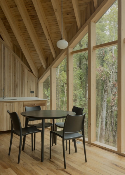 Refugio Calfuco | Tom&aacute;s de Iruarrizaga