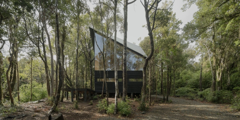 Refugio Calfuco | Tom&aacute;s de Iruarrizaga