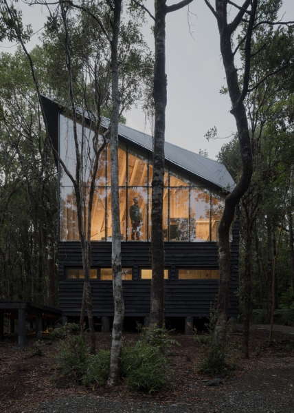 Refugio Calfuco | Tom&aacute;s de Iruarrizaga