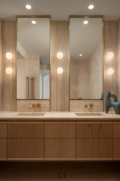 Step Inside the Warm, Minimal Home Inspired by Mediterranean Vacations