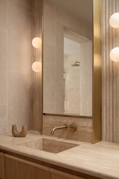 Step Inside the Warm, Minimal Home Inspired by Mediterranean Vacations