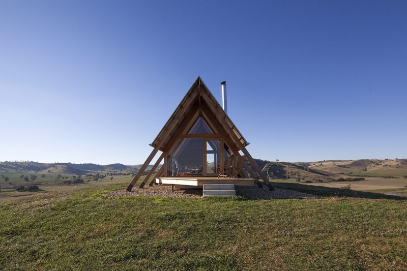 The Simple Cabin Designed to Disconnect You From Everyday Distractions