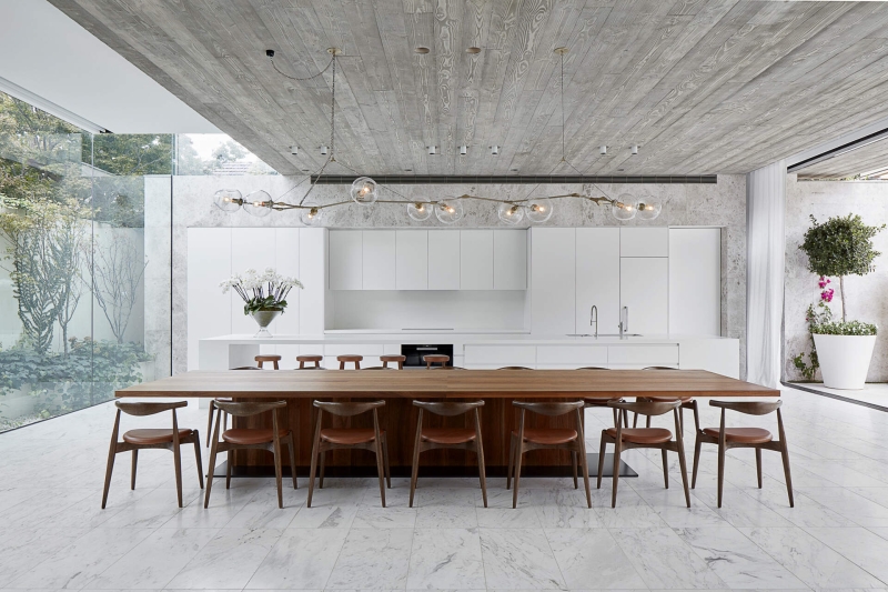 This Contemporary Home Was Designed to Feel Both Grand and Effortlessly Relaxed