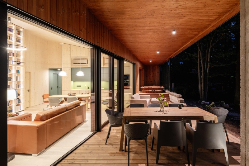 This Forest Home Took Years to Begin and Just Months to Complete