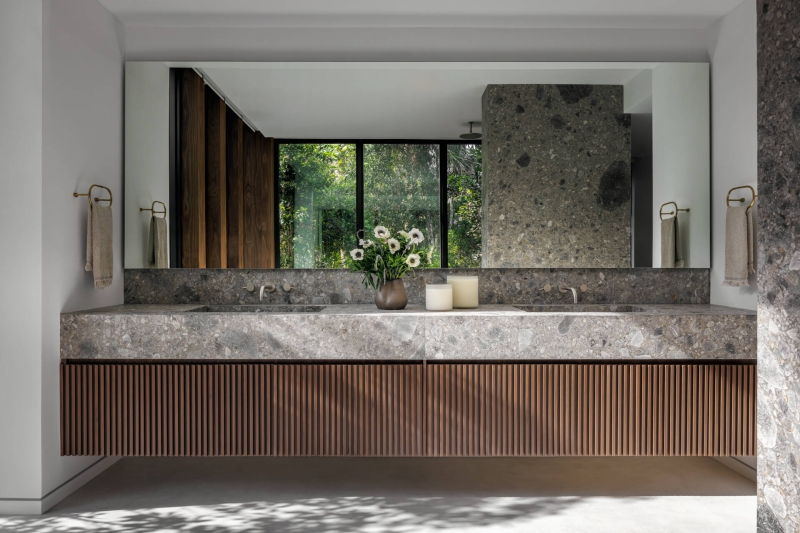 This Miami Home Lifts Daily Life Above the Garden