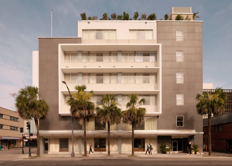 A 1960s Mid-Century Bank Becomes a Hotel Built for City Life