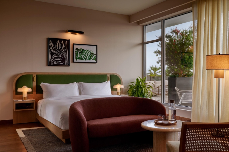 A 1960s Mid-Century Bank Becomes a Hotel Built for City Life