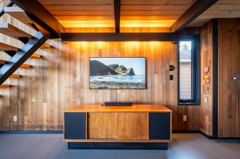 A Mid-Century Cabin Rises Above Floodwaters With Modern Upgrades