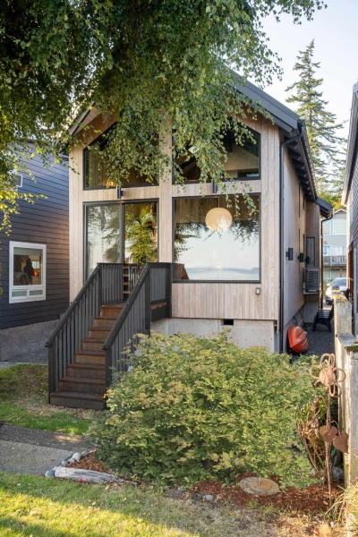 A Mid-Century Cabin Rises Above Floodwaters With Modern Upgrades