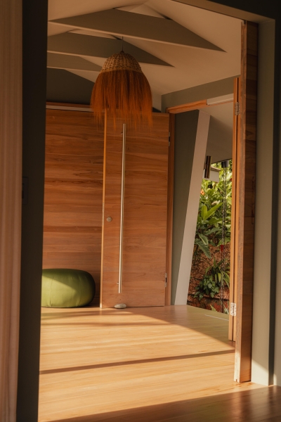 A Modular Structure That Allows a Roof to Flow Like the Landscape