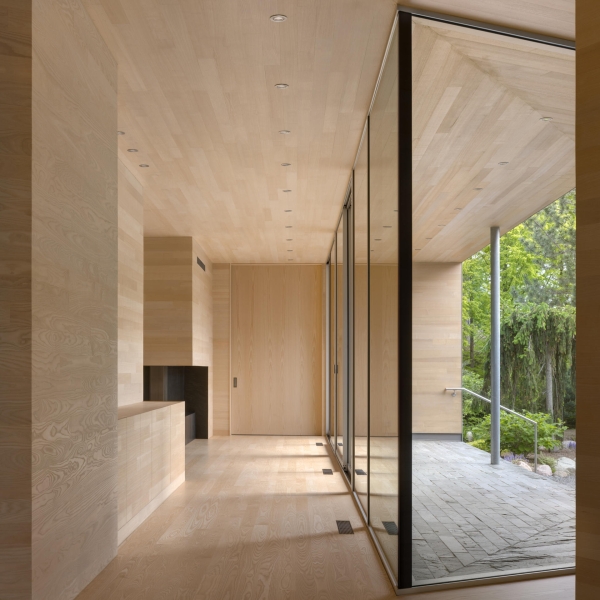 Black Slate, White Ash, and the Landscape That Shapes a Modern Home