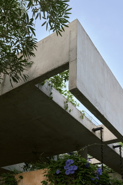 Bumi Pakubuwono | WOFF