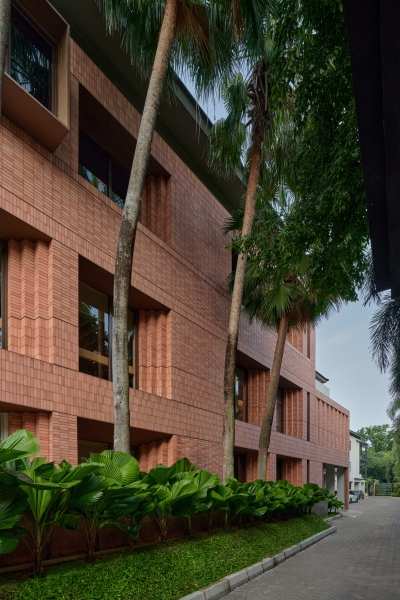 Bumi Pakubuwono | WOFF