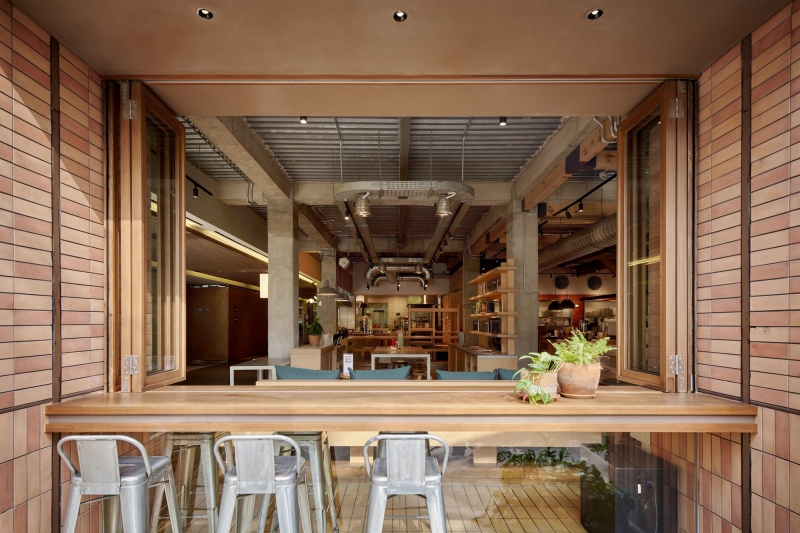 Bumi Pakubuwono | WOFF