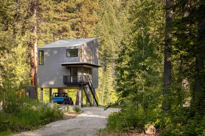 He Camped Here for 10 Years. Then He Built a Cabin That Finally Let Him Stay