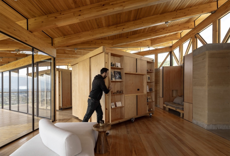 House of the Rolling Rooms | Rama Estudio